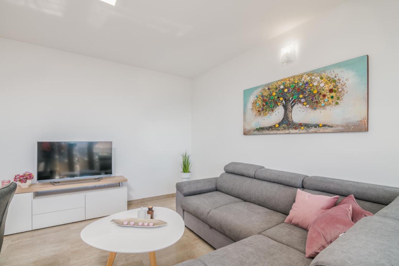 Apartments Sunrise Krk Krk Town Dış mekan fotoğraf